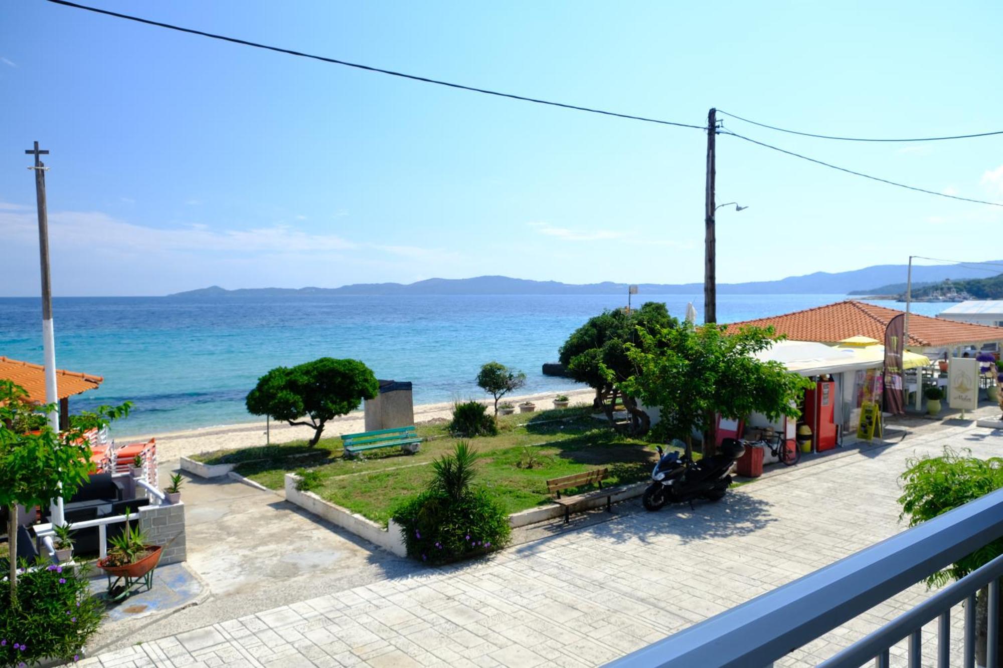 Mangoseaview Home1 Nea Roda Exteriér fotografie